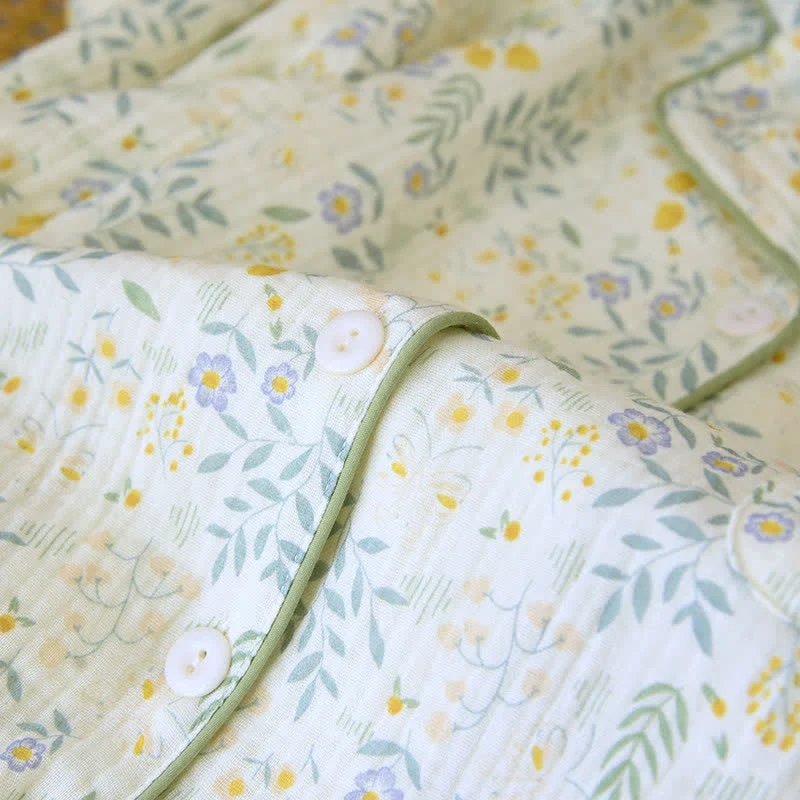 Tulpen- und Blätter-Pyjama-Set aus Baumwollgaze