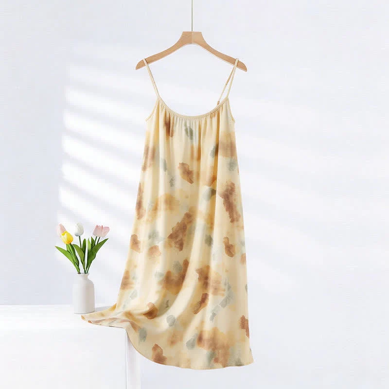 Künstlerisches Camisole-Nachthemd mit Tuschewaschung