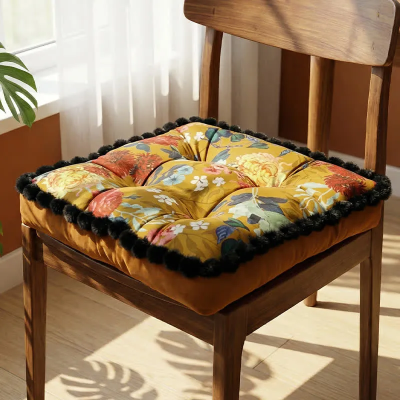 Vintage-Sitzkissen mit Blumenmuster und Pomponborte