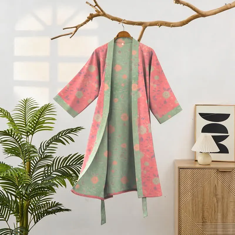 Kimono-Bademantel aus doppellagigem Baumwollgewebe mit Blumenmuster