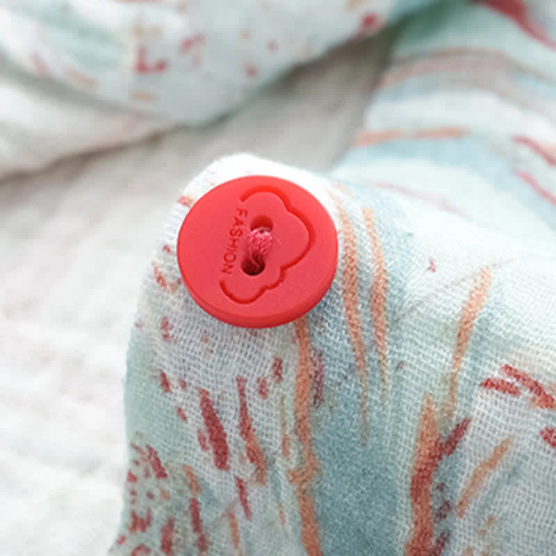 Blaues Camisole-Nachthemd mit künstlerischem Wellenmuster