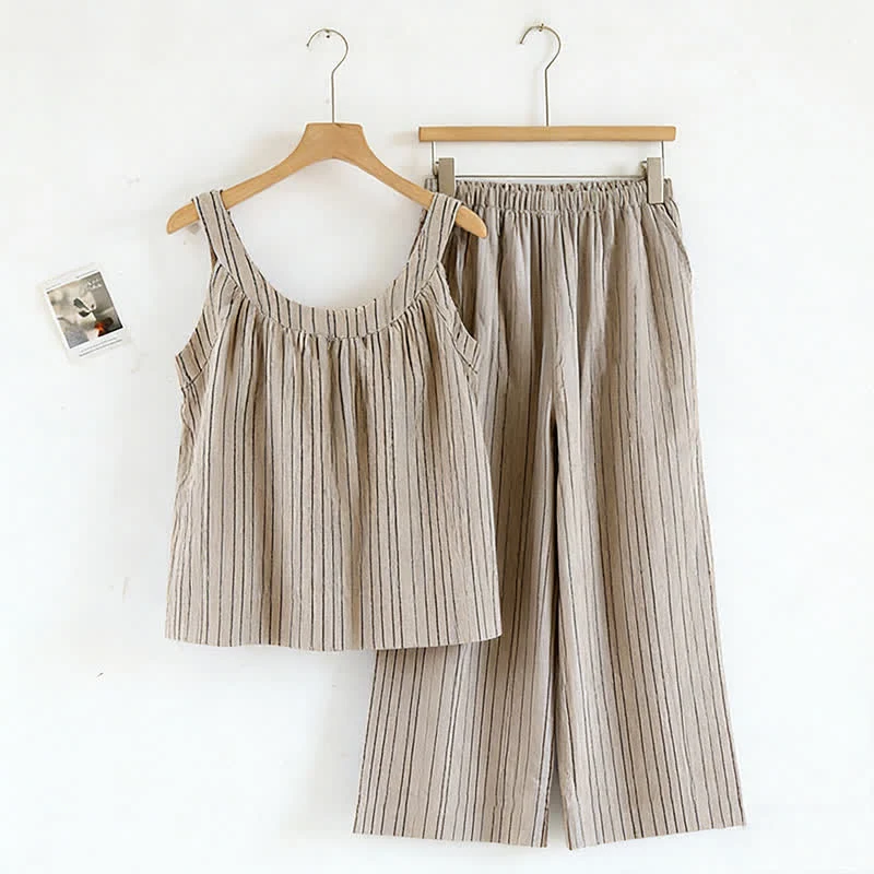 Minimalistisches gestreiftes ärmelloses Baumwoll-Pyjama-Set