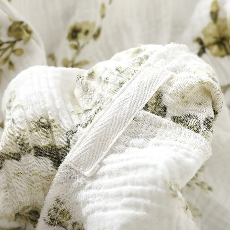 Vintage-Pyjama-Set aus Baumwollgaze mit Pfingstrosenmuster