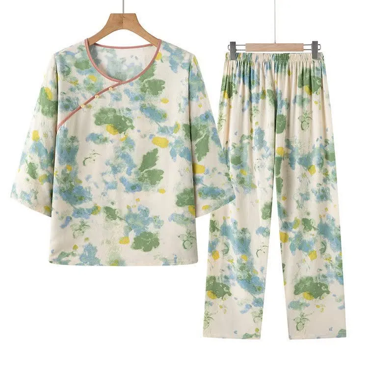 Orientalisches Pyjama-Set mit künstlerischem Aquarell-Design