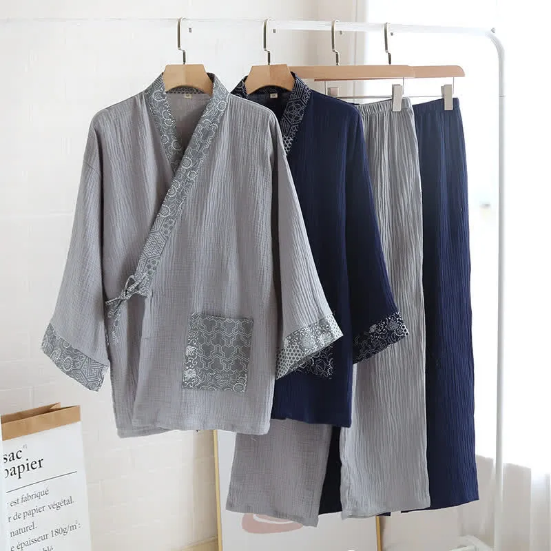 Kimono-Pyjama aus Baumwollgaze im Ethno-Stil