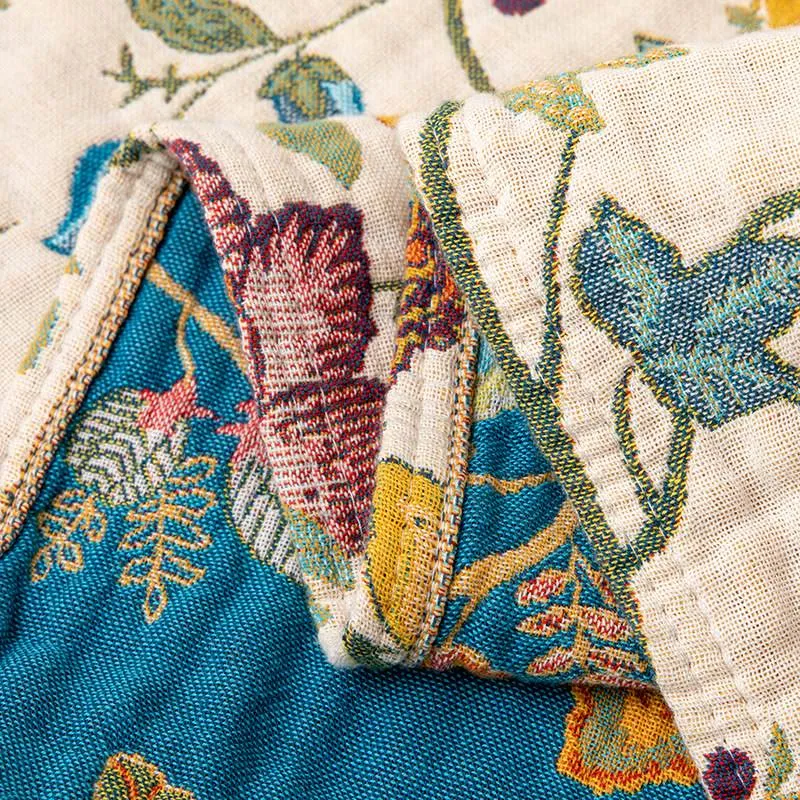 Quiltdecke aus Baumwollgaze mit Blumenmuster