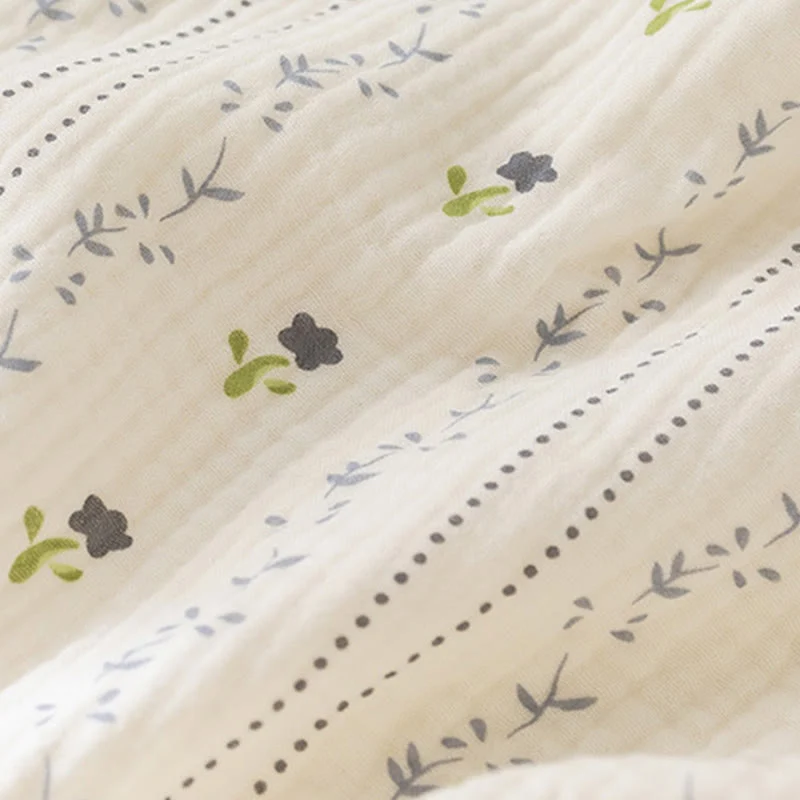 Gestreiftes, geblümtes Camisole-Nachthemd aus Baumwollgaze