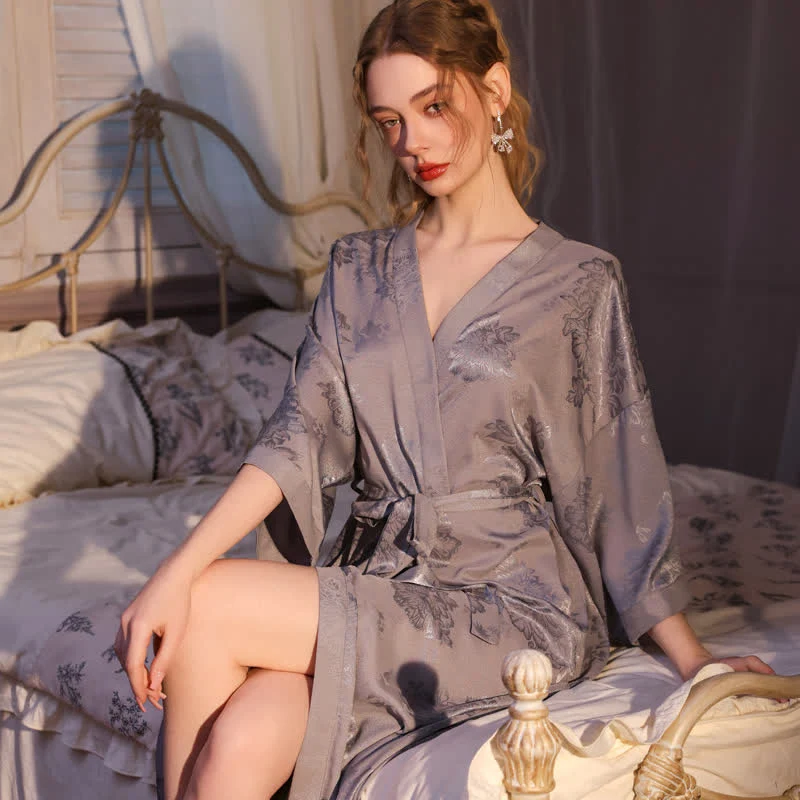 Luxuriöser Kimono-Bademantel mit Blumenmuster und 3/4-Ärmeln