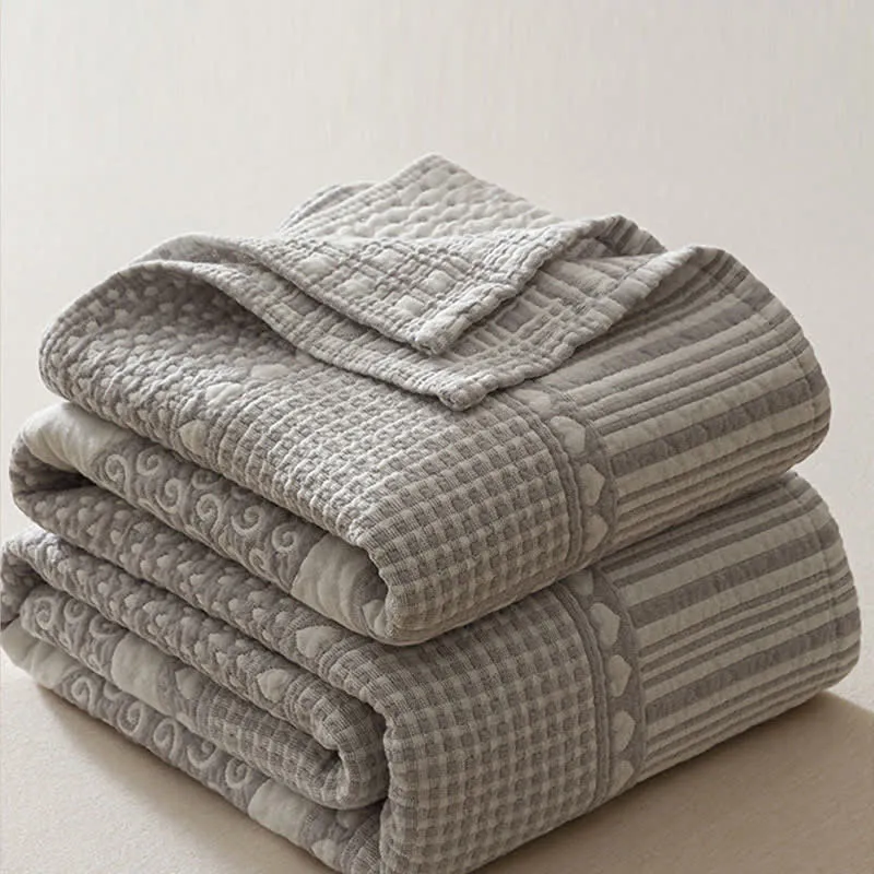 Patchwork-Herz-Steppdecke aus Baumwollgaze