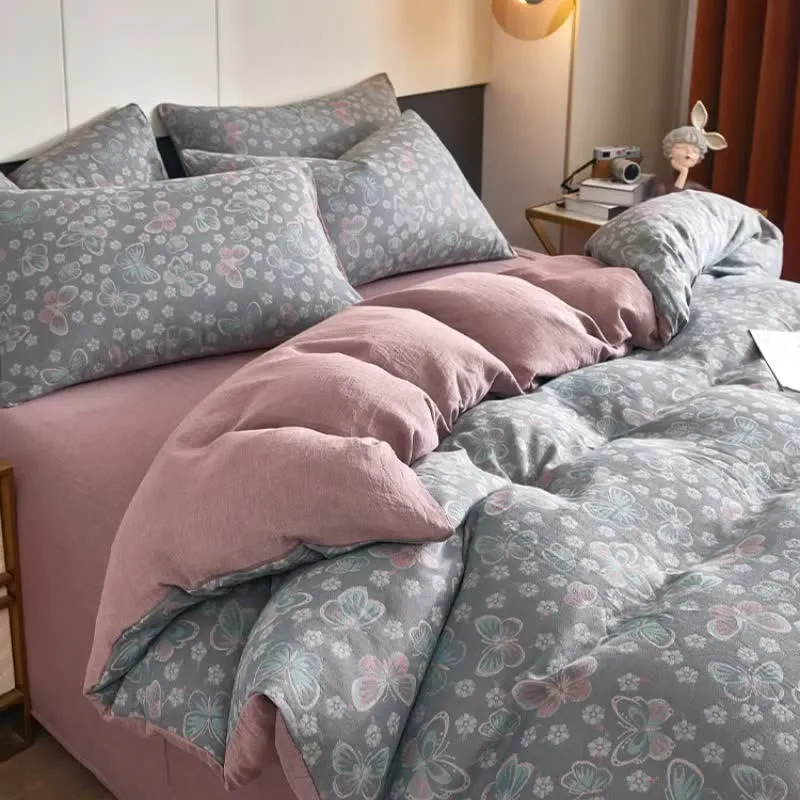 Bettwäsche aus Baumwolldoppelgaze mit Schmetterlings- und Blumenmuster