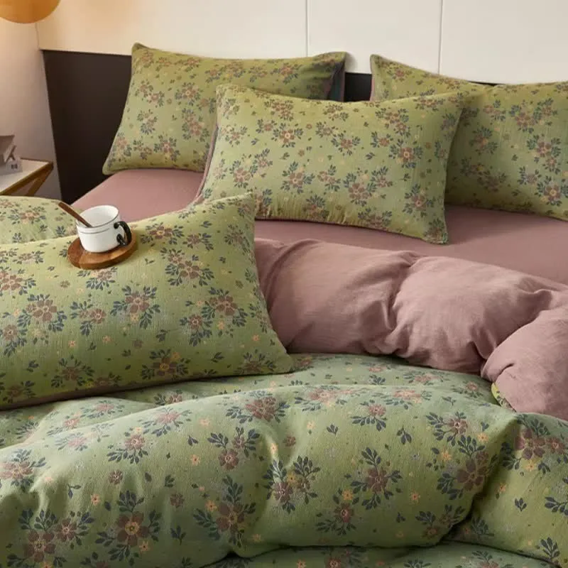 Bettwäsche aus Baumwoll-Doppelgaze mit kleinem Blumenmuster