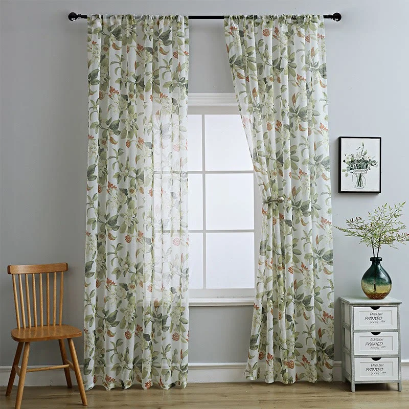 Frischer Vorhang aus Baumwoll-Leinen-Mischgewebe mit Blumenmuster und Stangentasche