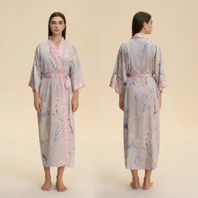 Bademantel im Kimono-Stil mit Pfirsichblüten- und Vogelmotiv