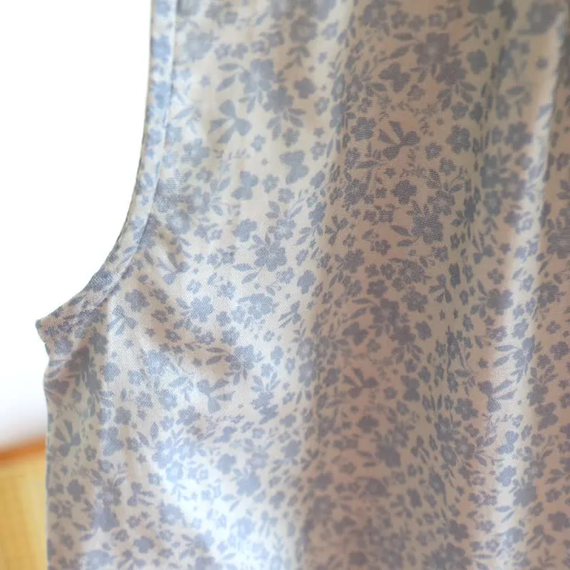 Pyjama-Set aus Baumwoll-Tanktop und Shorts mit kleinem Blumenmuster