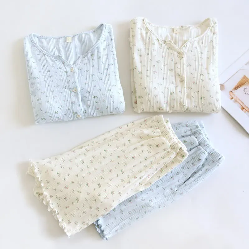 Pyjama-Set aus Baumwoll-Jacquard mit ländlichem Blumenmuster