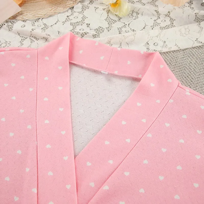 Pyjama-Bademantel mit Herzchenmuster und Rüschen