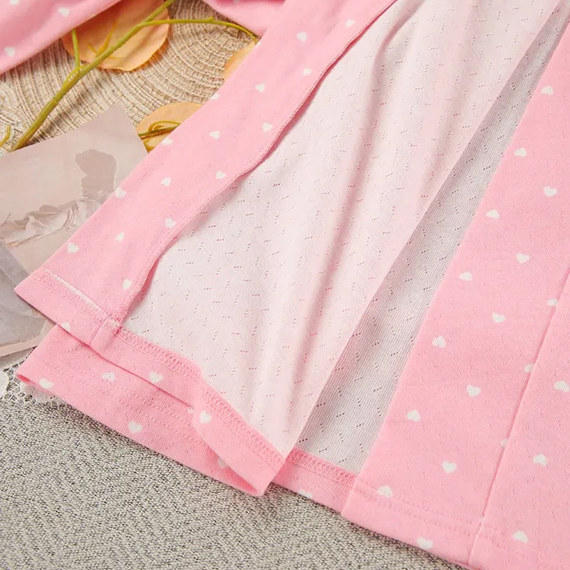 Pyjama-Bademantel mit Herzchenmuster und Rüschen
