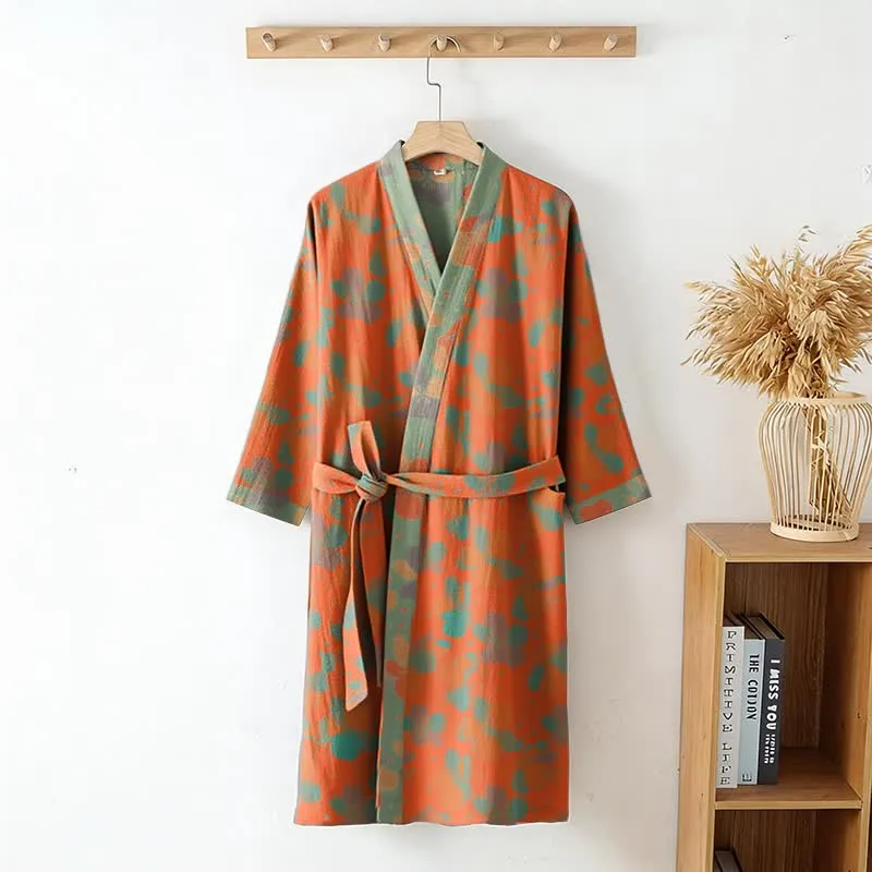 Kimono-Bademantel aus künstlerisch geblümtem Baumwollgaze