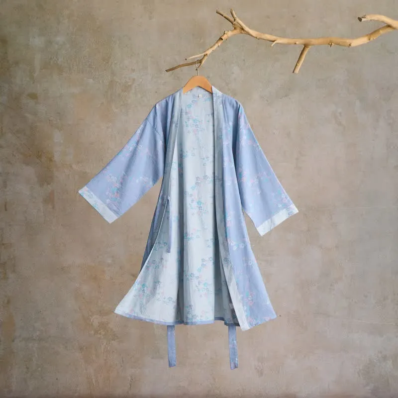 Anmutiger Kimono-Bademantel aus Baumwollgaze mit Pflaumenblütenmuster