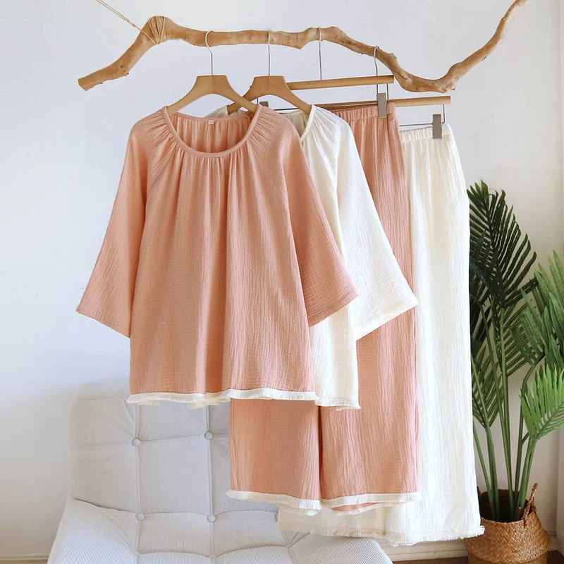 Minimalistisches einfarbiges Loungewear-Set aus Baumwolle