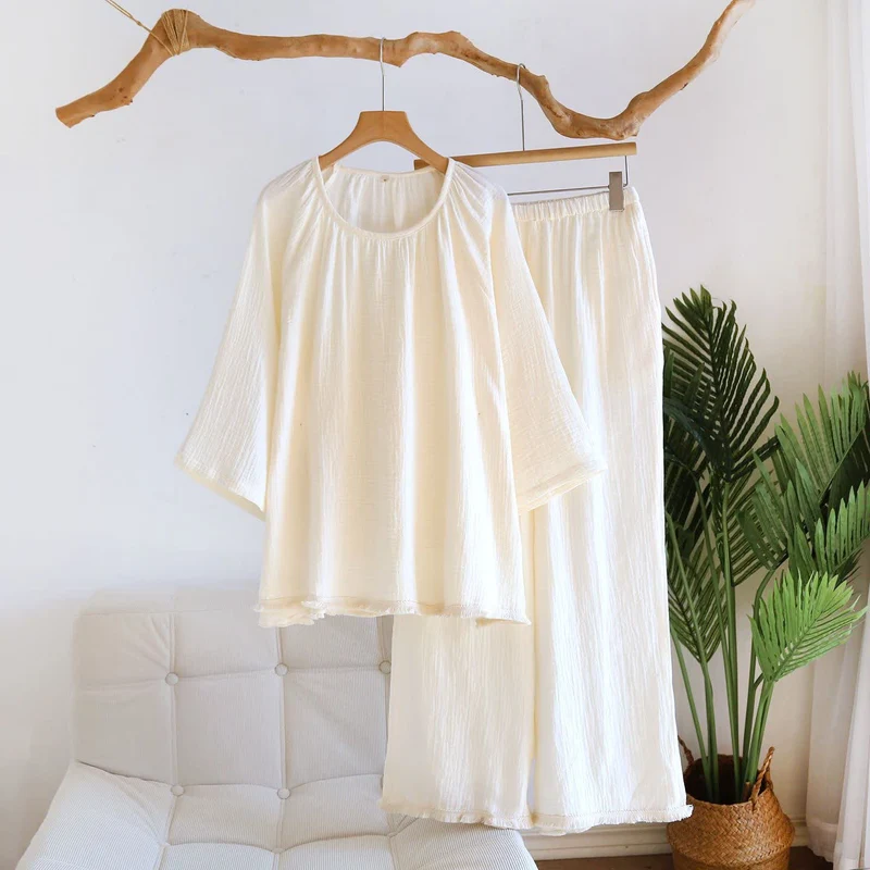 Minimalistisches einfarbiges Loungewear-Set aus Baumwolle