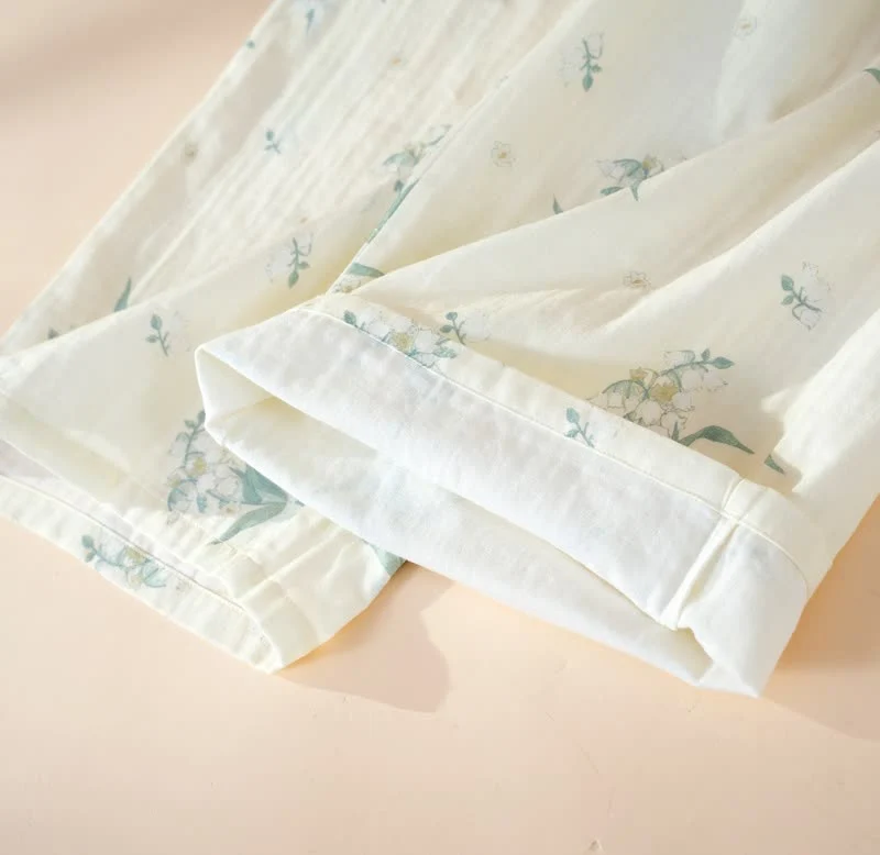Pyjama-Set aus Baumwollgaze mit Glockenblumenmuster