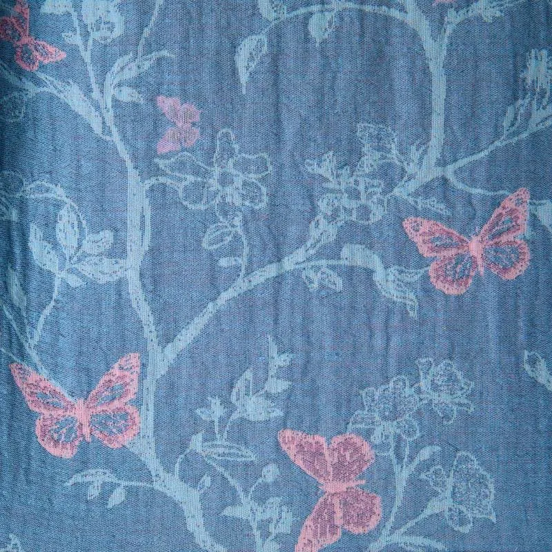 Eleganter Kimono-Bademantel aus Baumwollgaze mit Blumenmuster und Schmetterlingsmotiven