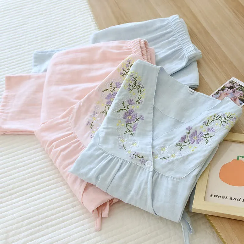 Kimono-Loungewear aus Baumwollgaze mit Blumenstickerei