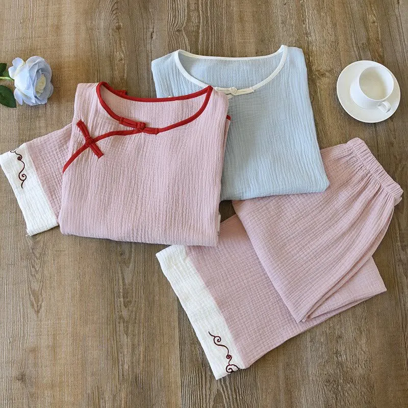 Loungewear im orientalischen Stil aus Baumwollgaze, Kimono