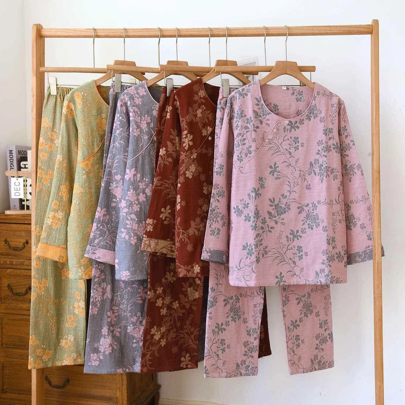 Pyjama aus Baumwollgaze mit Pflaumenblüten-Jacquardmuster