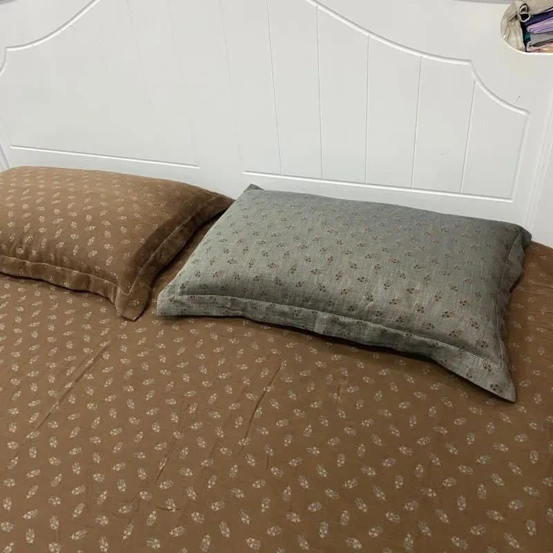 Wendebettlaken aus Baumwolle mit Retro-Blumenmuster