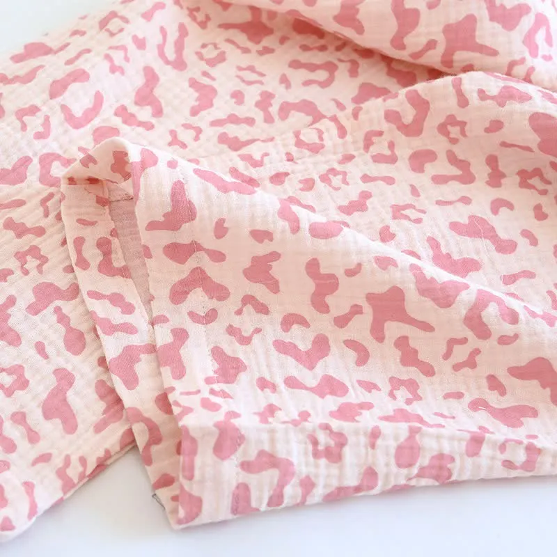 Loungewear-Set aus Baumwolle mit Leopardenmuster in sanften Farbtönen