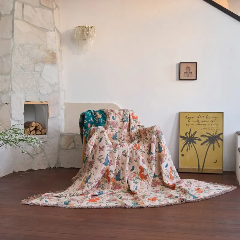 Quilt aus Baumwollgaze mit Eichhörnchen-, Schmetterlings- und Blumenmuster