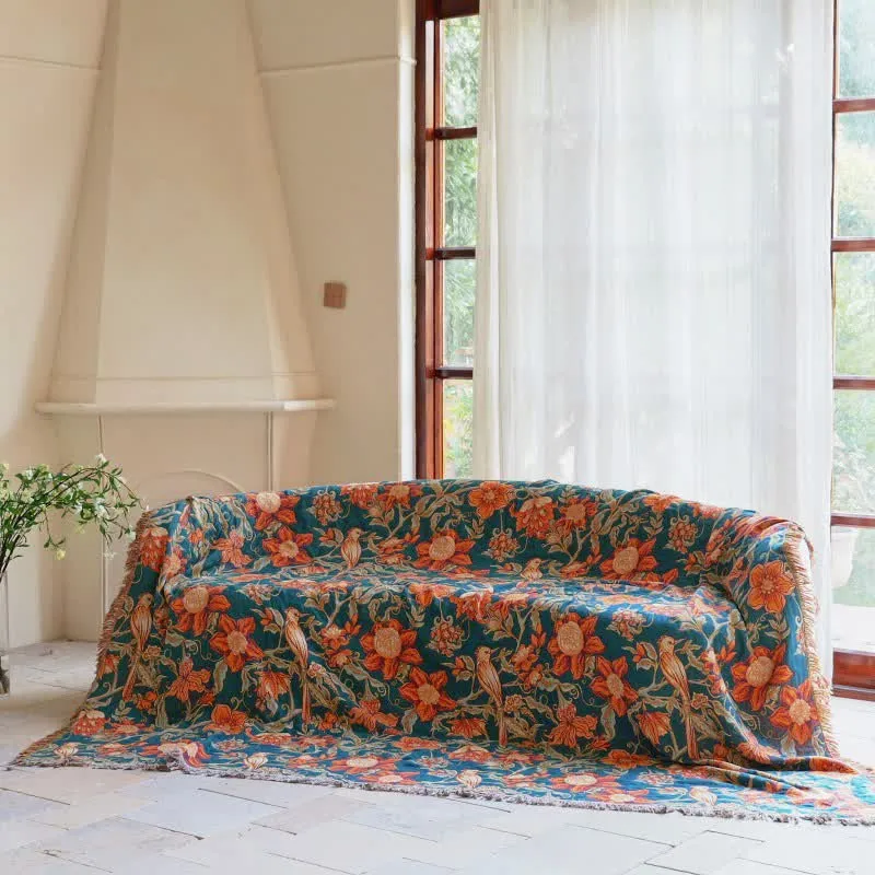 Luxuriöse Sofadecke aus Baumwolle mit Blumenmuster und Quasten