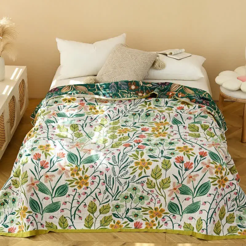 Ownkoti Baumwollgaze-Steppdecke mit grünem Blatt und Blumenmuster
