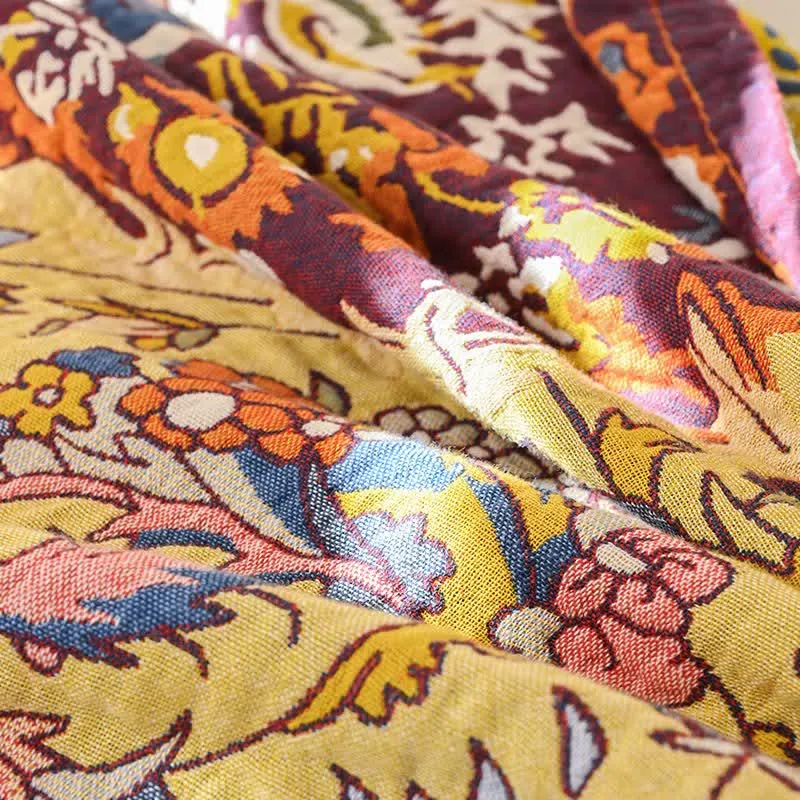 Ownkoti Retro-Steppdecke aus roter Baumwolle mit Jacquard-Blumenmuster