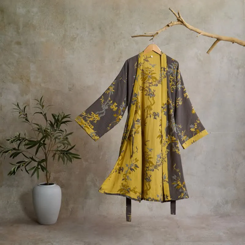Vintage Kimono-Bademantel aus Baumwolle mit Blumenmuster und Blättern