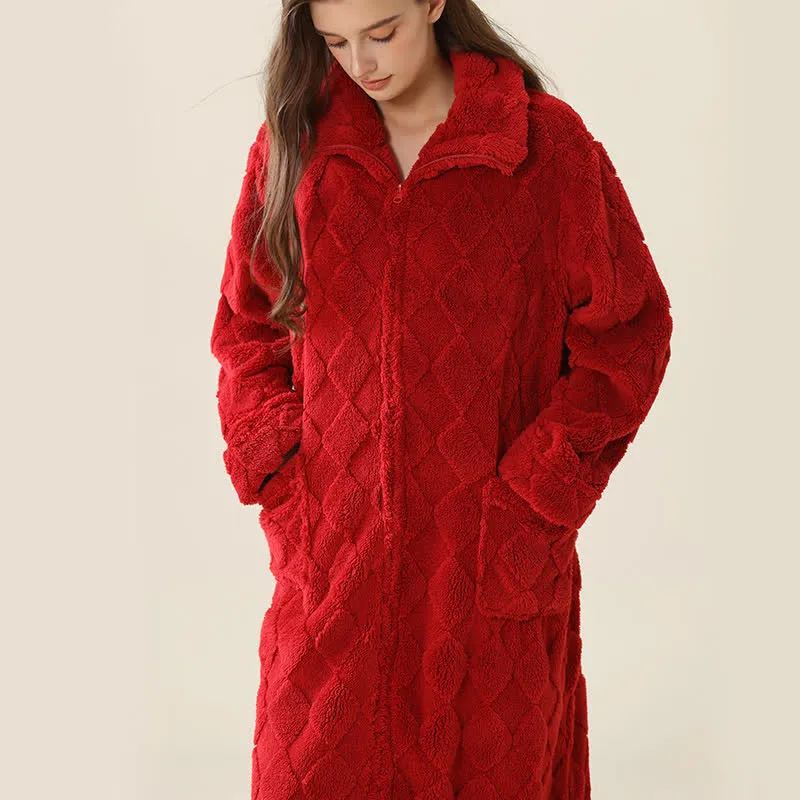 Plüschbademantel mit Diamantstruktur und Reißverschluss