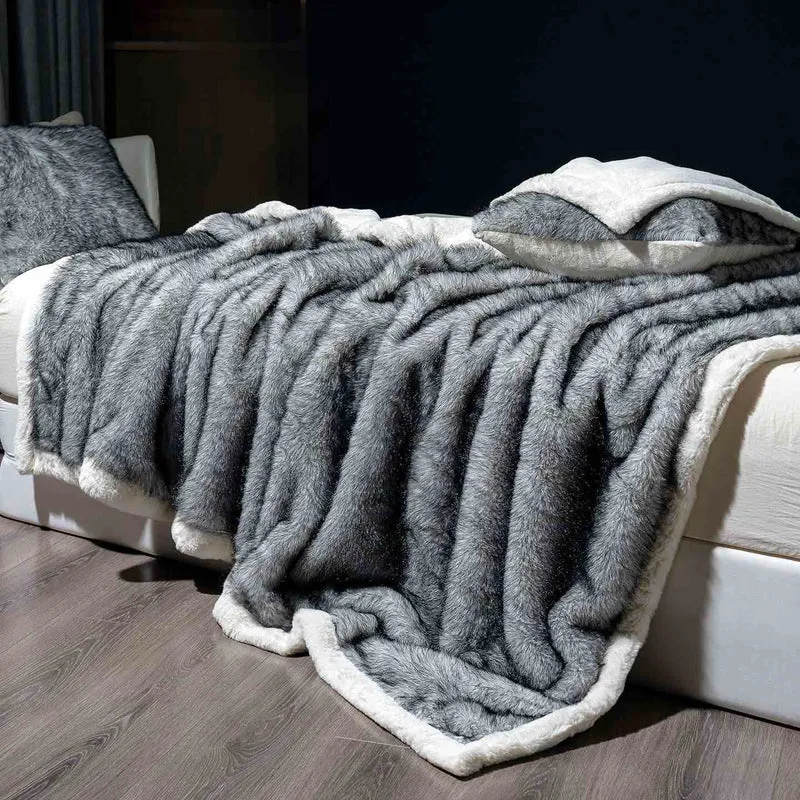 Luxuriöse Plüschdecke aus Kunstfell