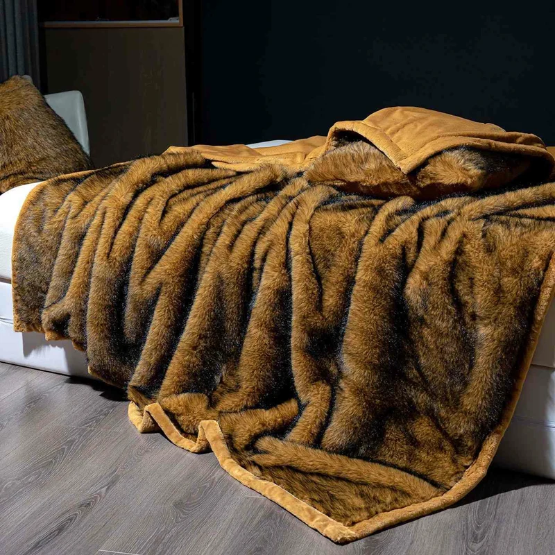 Luxuriöse Plüschdecke aus Kunstfell