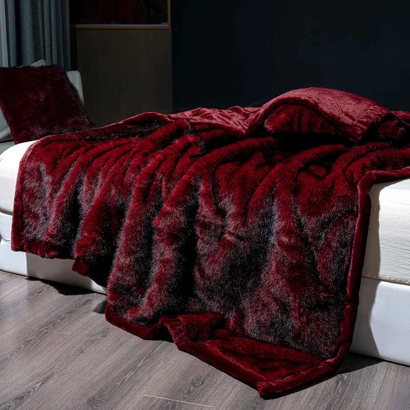 Luxuriöse Plüschdecke aus Kunstfell
