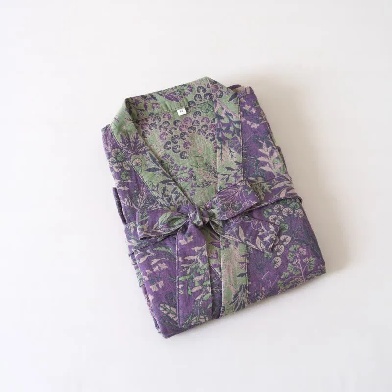 Kimono-Robe aus Baumwollgaze mit botanischem Bezug