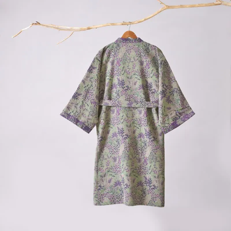 Kimono-Robe aus Baumwollgaze mit botanischem Bezug