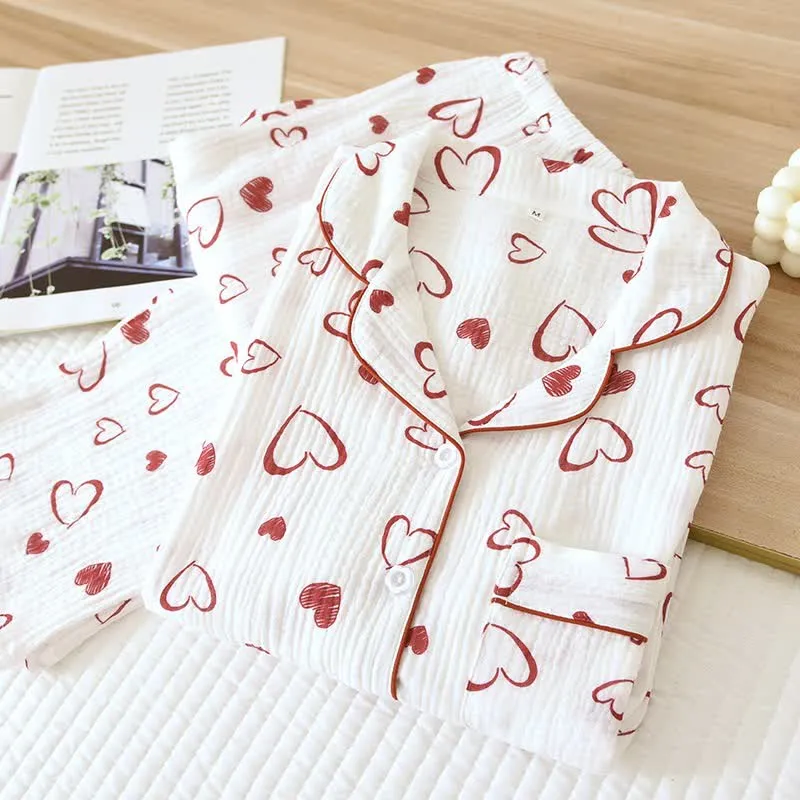 Pyjama-Set aus Baumwollgaze mit Herzchenmuster