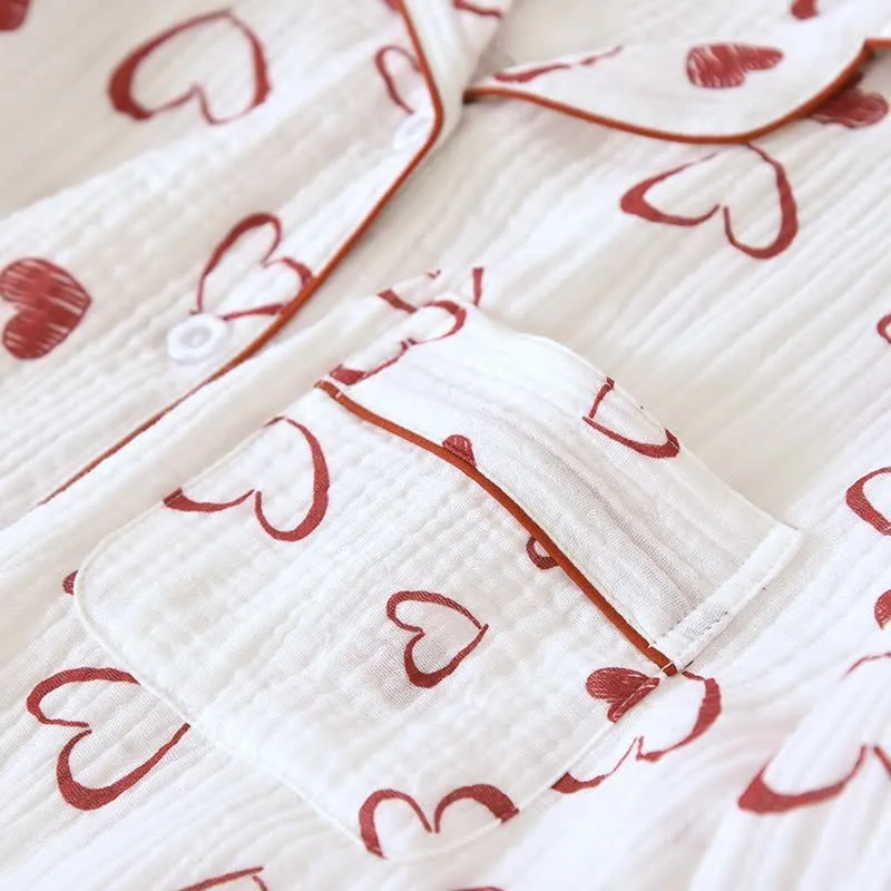 Pyjama-Set aus Baumwollgaze mit Herzchenmuster