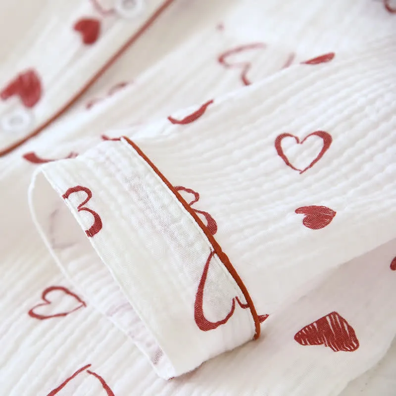 Pyjama-Set aus Baumwollgaze mit Herzchenmuster