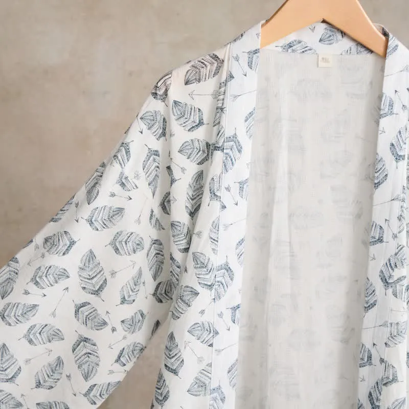 Kimono-Bademantel aus Baumwolle mit Blattpfeil-Motiv