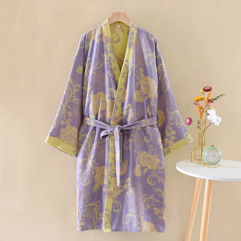 Luxuriöser Kimono-Bademantel aus Baumwollgaze mit Blumenmuster