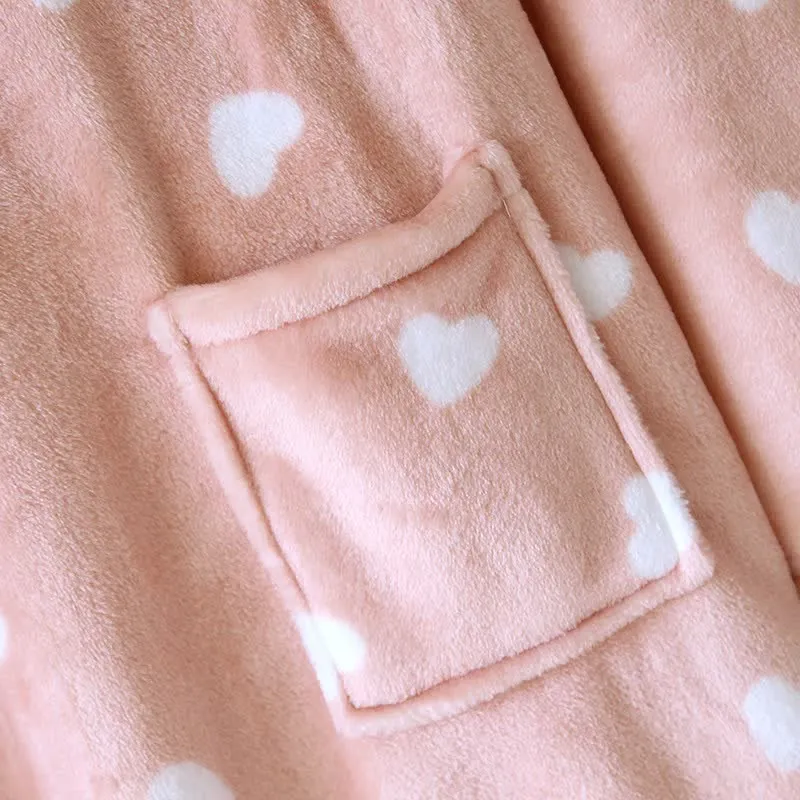 Partner-Kimono aus Plüsch mit Herzmotiv