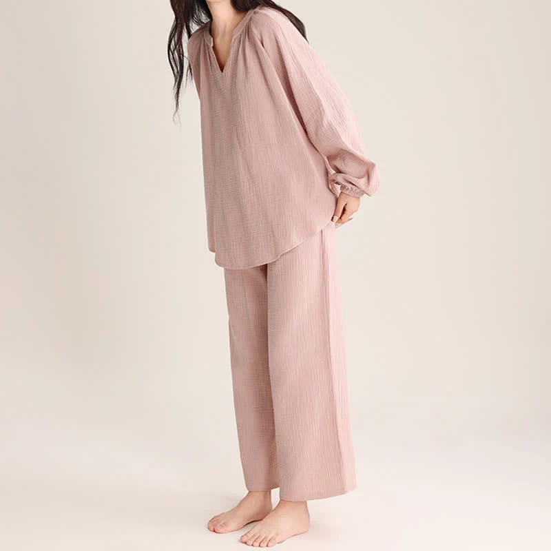 Minimalistisches Loungewear-Set aus Baumwolle mit V-Ausschnitt